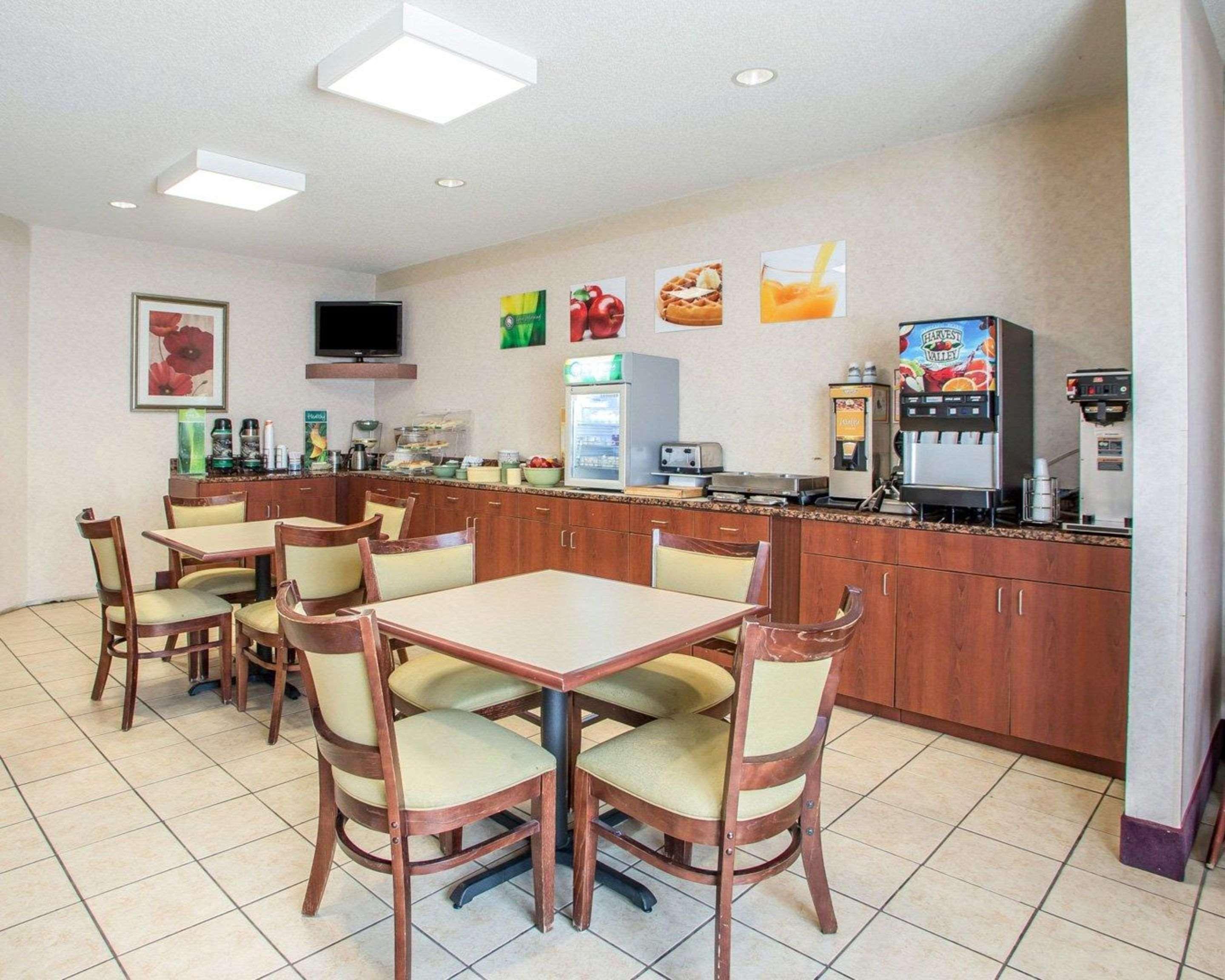 Quality Inn Merrillville Buitenkant foto