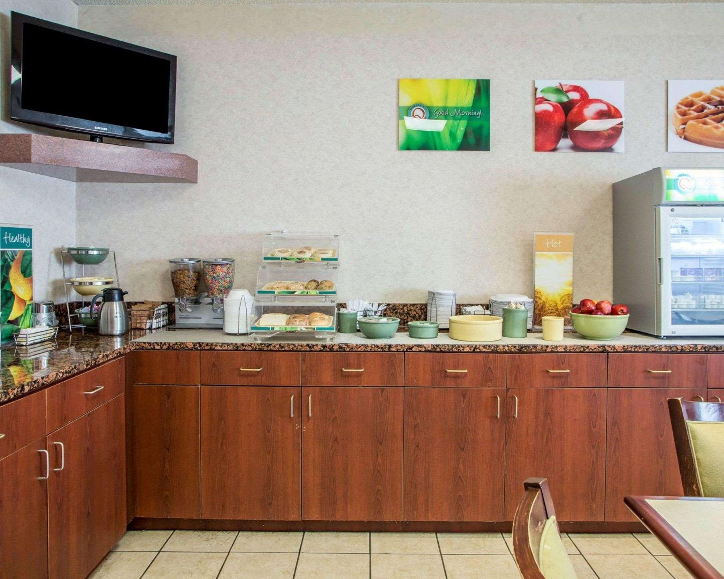 Quality Inn Merrillville Buitenkant foto