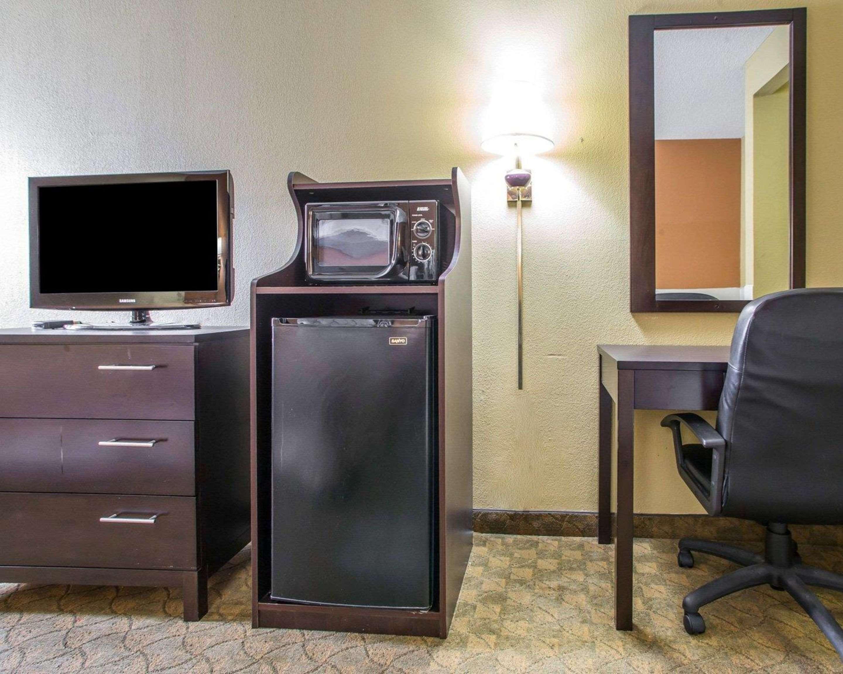 Quality Inn Merrillville Buitenkant foto