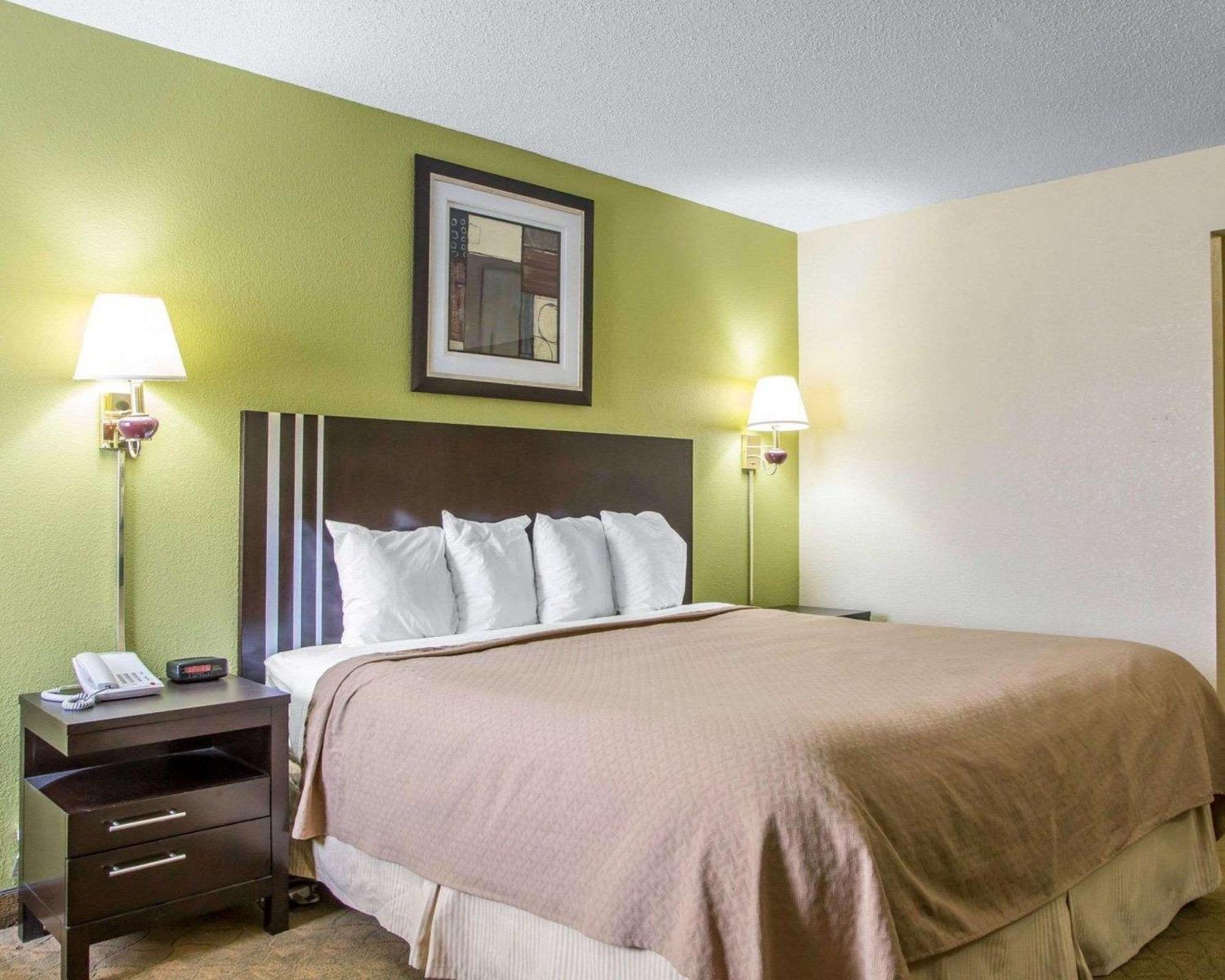 Quality Inn Merrillville Buitenkant foto