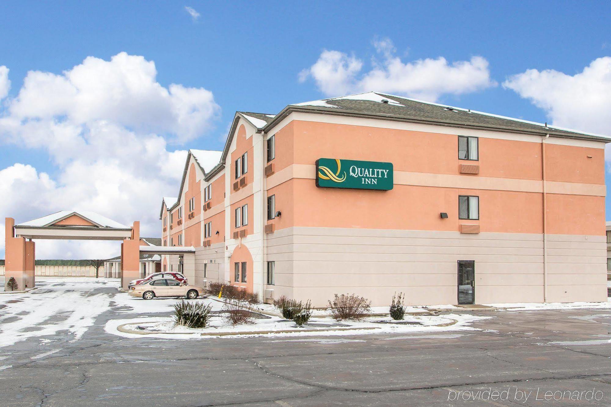 Quality Inn Merrillville Buitenkant foto